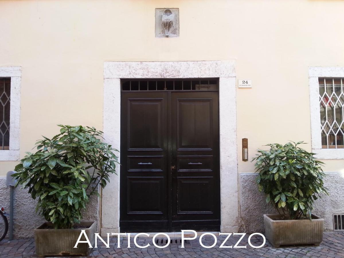 Appartamento Antico Pozzo ريفا ديل غاردا المظهر الخارجي الصورة